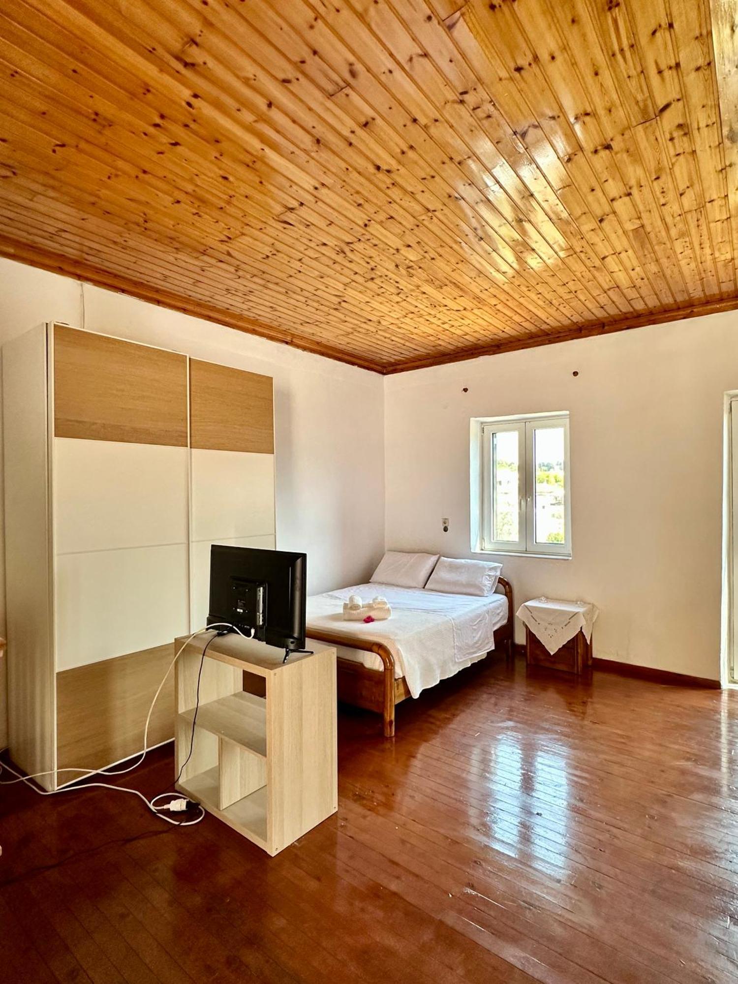 Chrysavgi Stone House Villa Katomerion